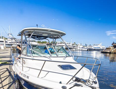 SEA MAVERICK 27’ | YOU DESIGN YOUR TOUR. ENJOY MIAMI WATER AND VIEWS