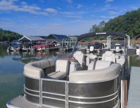 Sylvan Mirage LZ Pontoon