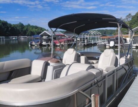 Sylvan Mirage LZ Pontoon