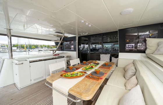 67ft Lagoon 630MY Luxury Power Catamaran – Bahamas Charter