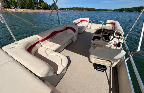 21' Sweetwater Pontoon Gas Included!