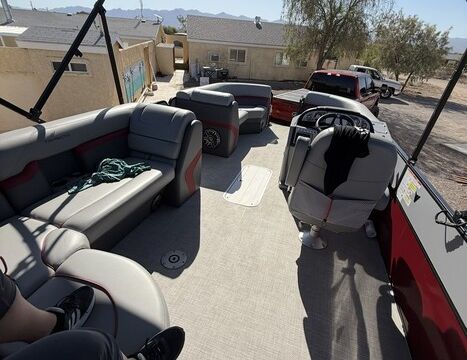 2023 23 FT TRIFECTA TRITOON MER 150 HP