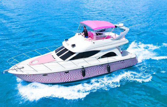 Enjoy MAXUM 46ft "Pink Lady" in Miami!