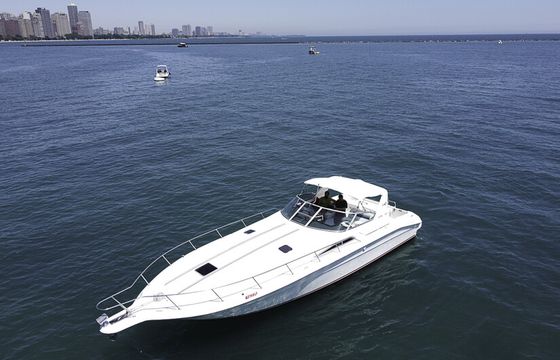 Diversey Harbor Gorgeous 46' Sea Ray Luxury Yacht