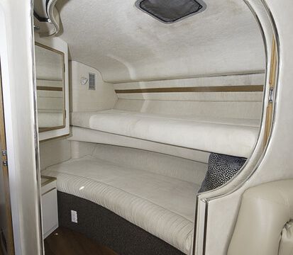 Diversey Harbor Gorgeous 46' Sea Ray Luxury Yacht