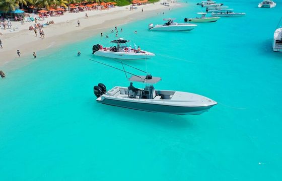 32' Contender — Private BVI and USVI Charters!
