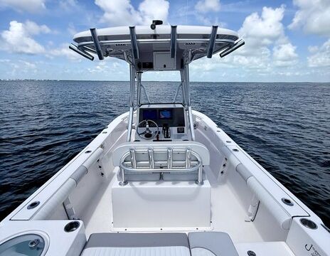 22' Sea Born Center Console — Perfect Sandbar and Fishing Boat