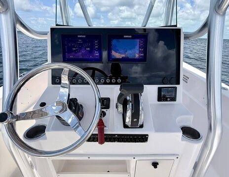 22' Sea Born Center Console — Perfect Sandbar and Fishing Boat