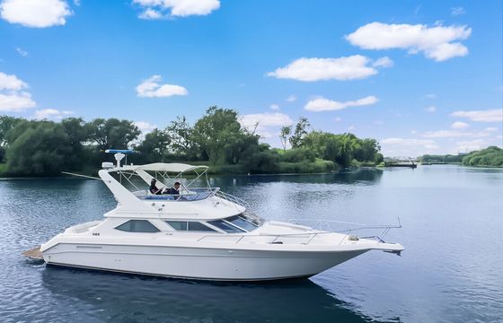 45ft Sea Ray Double Deck Motor Yacht