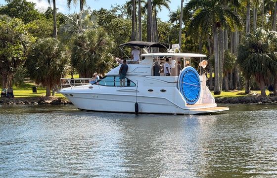 Miami luxury boat | sea ray 37 ft + captain included