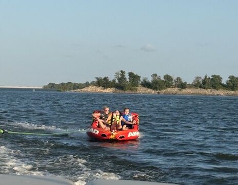 2019 Berkshire Pontoon | 115HP Yamaha | Family Fun on local lakes