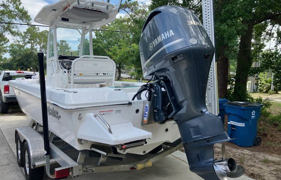 Remedy - 243 Everglades a "Do it all" Gulf Coast Boat