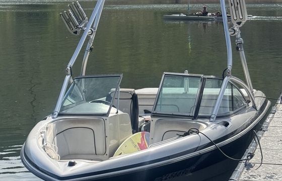 Mastercraft X-Star Surf Boat