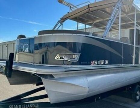 25’ Lounger pontoon  – Full Shade, Seats 13 , Delivered at Pleasant