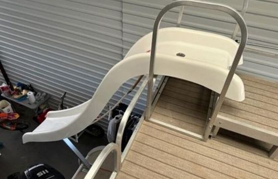25’ Lounger pontoon  – Full Shade, Seats 13 , Delivered at Pleasant