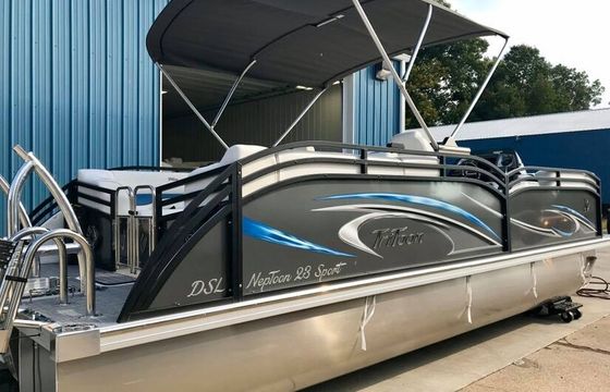 2020 JC Neptoon 23TT – Spacious Luxury Pontoon | Family-Friendly