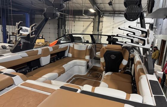 2023 Malibu M220