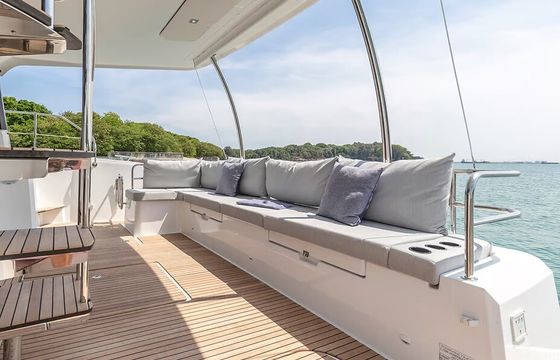 Congetta | 44’ Fountaine Pajot MY5 – Tampa Bay Luxury Escape