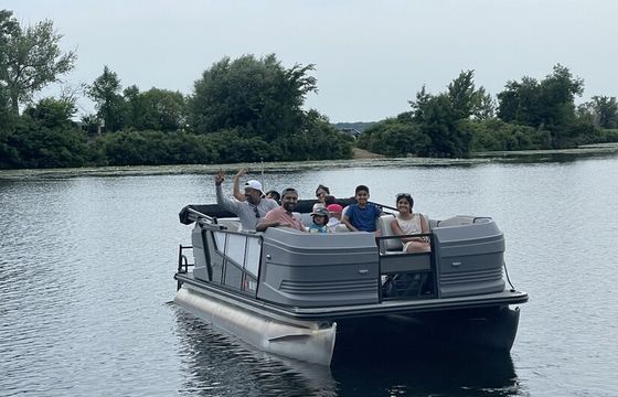 Lake Minnetonka Pontoon up to 10!