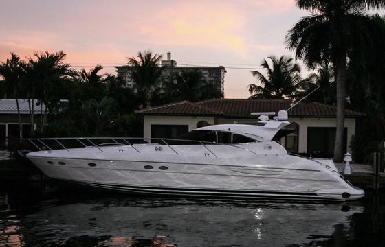 54ft Neptunus Express Cruiser Yacht - Chicago Yacht Experience