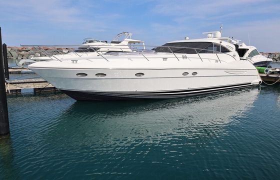 54ft Neptunus Express Cruiser Yacht - Chicago Yacht Experience