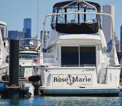 Multi Level 47' Carver Yacht in Chicago, IL - MPY