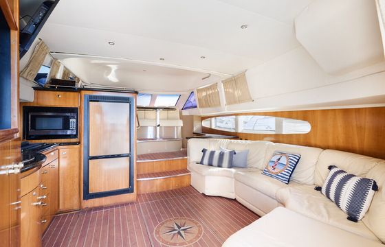Multi Level 47' Carver Yacht in Chicago, IL - MPY