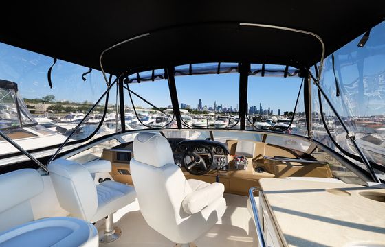 Multi Level 47' Carver Yacht in Chicago, IL - MPY