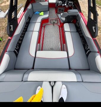 Luxury Wake Boat