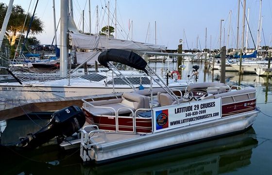 Family-Friendly Pontoon Cruises on Clear Lake – Captain Included