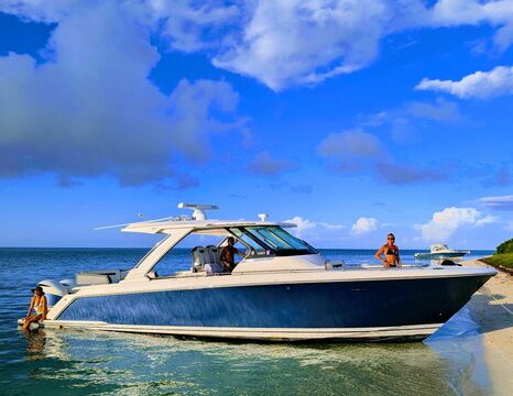 Ultimate speed, spacious comfort and elegant style... Best Time Ever!
