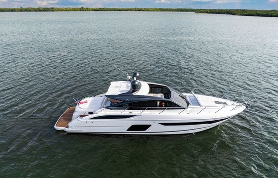 Modern Luxurious 58 Princess in Sag Harbor