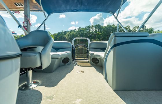 Aloha 25 Tritoon perfect for fun in the sun!  – Hidden Cove