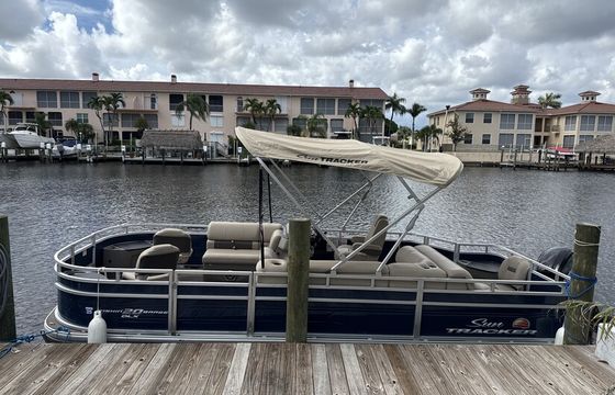 2024 Sun Tracker Fishing Barge - Rental