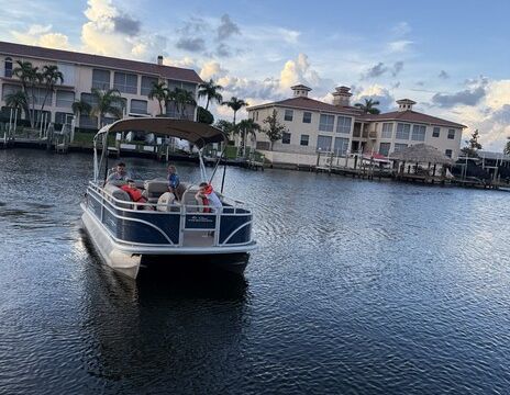 2024 Sun Tracker Fishing Barge - Rental