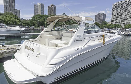 Diversey Harbor 36' Sea Ray Floating Oasis