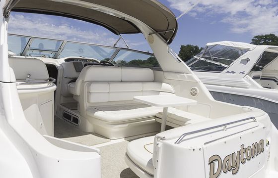 Diversey Harbor 36' Sea Ray Floating Oasis