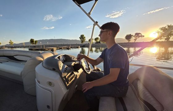 Comfortable Family, Fishing, and Fun Boat