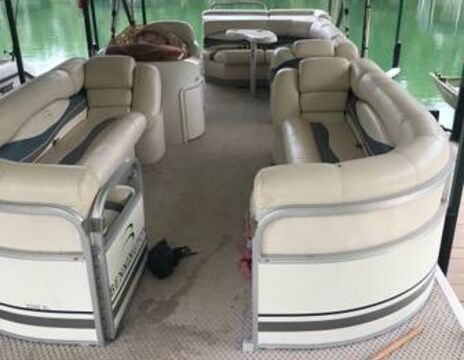 Comfortable Family, Fishing, and Fun Boat