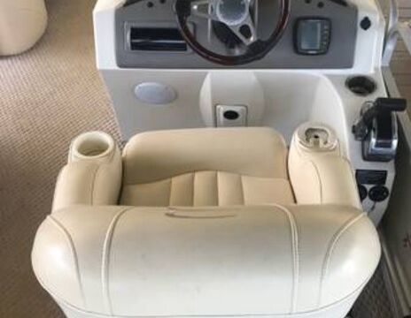 Comfortable Family, Fishing, and Fun Boat