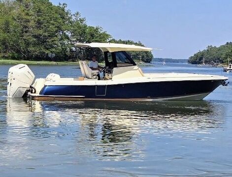 OBX Dream Day – 33’ Catalina for Fishing, Cruising & Sunset Tours