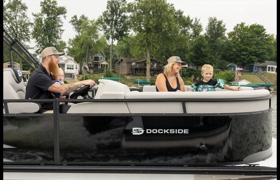 New Luxury Tritoon Rental – Bluetooth Audio Sandbar-Ready!