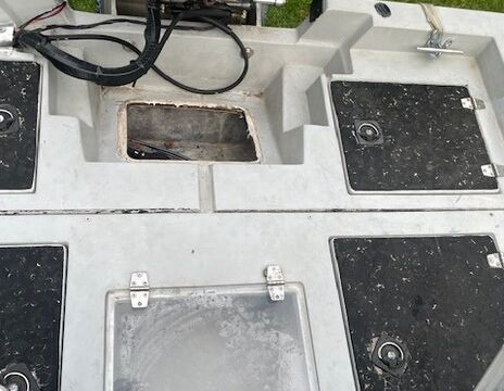 Release SXE Flats Fishing Boat