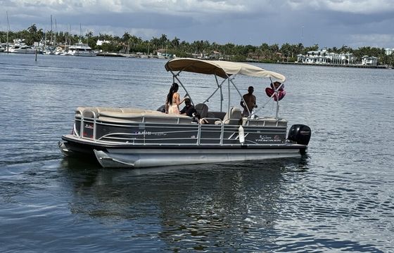 Pontoon Boat Rental