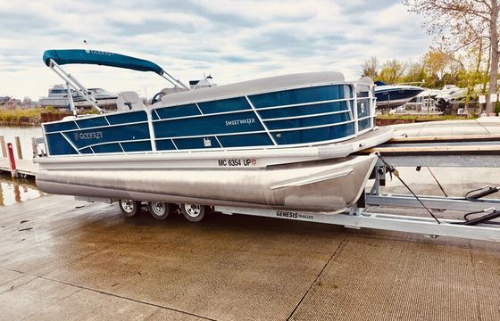 2021 Godfrey 22’ Tritoon