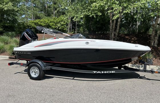 Perfect for Days on the Lake – Great for Families and Fun!