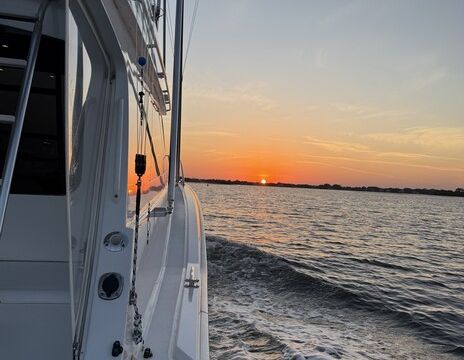Private Yacht Rental of a stunning 43' Hatteras with Captain