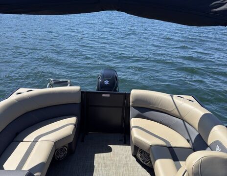 Brand New Luxury Pontoon on Minnetonka, White Bear Lake and More!