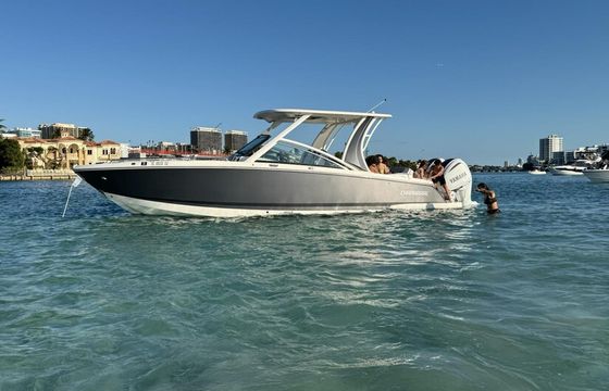 30' Stylish Chaparral – Fast, Fun & Family-Friendly