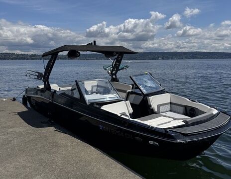 Surf. Sun. Party. This Is The Boat. 2023 22' Heyday H22.